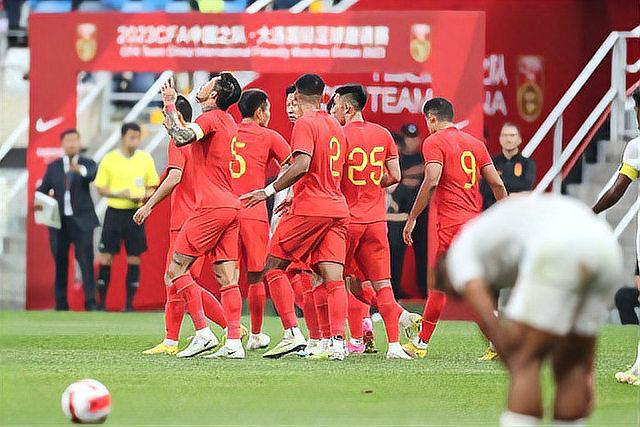 国足全力备战国际顶级赛事，积极备战，铁心争冠的简单介绍